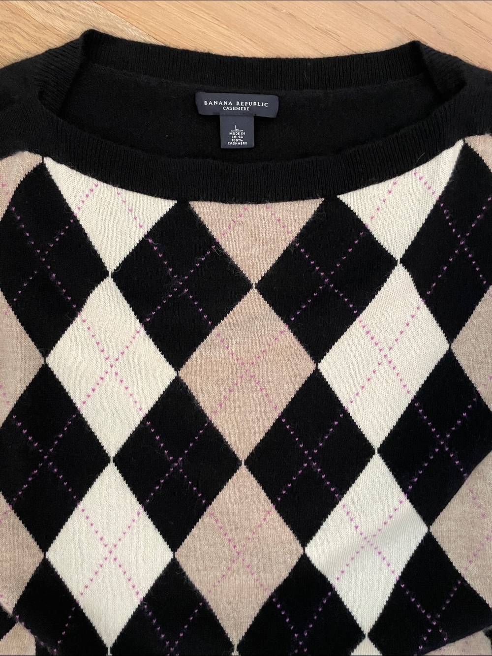 BANANA REPUBLIC Cashmere Argyle Black and Tan Sweater, Size Large